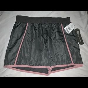 Daisy Fuentes shorts